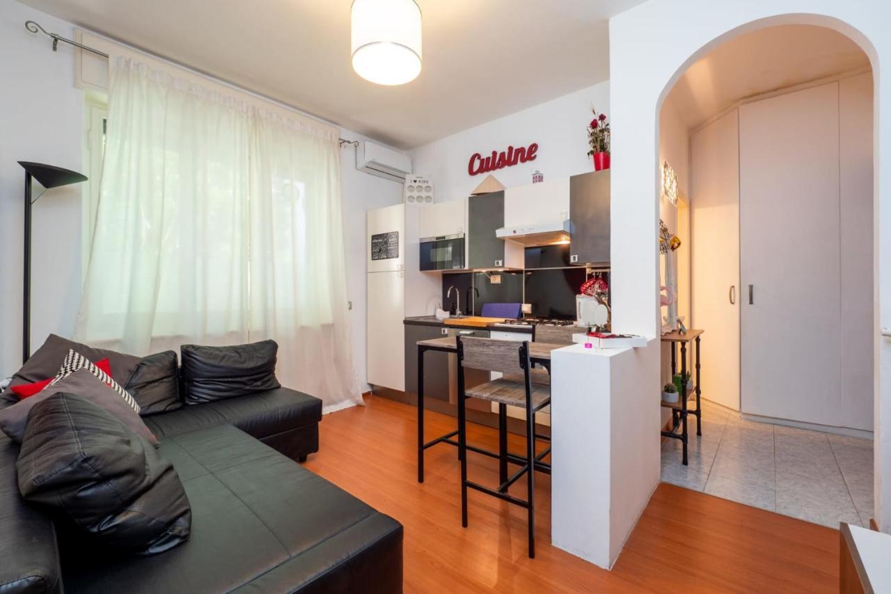Navigli Apartment- Hosted By Sweetstay Milánó Kültér fotó